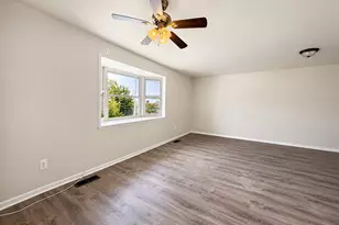 10214 Bustleton Ave, Philadelphia, PA 19116 - Photo 17