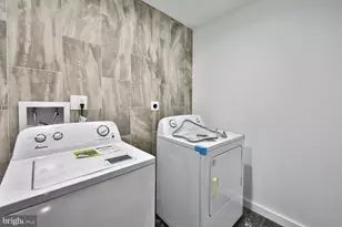 725 S 6th St, Philadelphia, PA 19147 - Photo 19