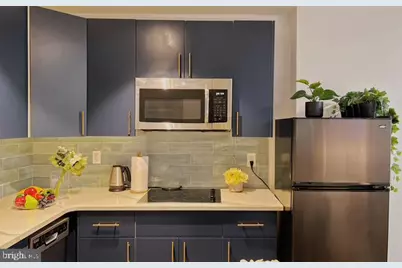 1725 Bainbridge Street #2R, Philadelphia, PA 19146 - Photo 5