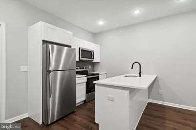 1230 N Marshall Street #3R, Philadelphia, PA 19122 - Photo 5