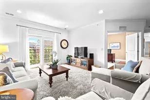500 Regatta Dr, Philadelphia, PA 19146 - Photo 3