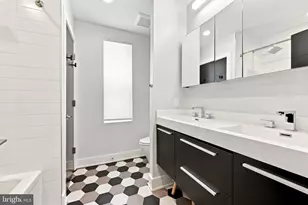 2335 Carpenter St, Philadelphia, PA 19146 - Photo 37