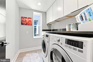 2335 Carpenter St, Philadelphia, PA 19146 - Photo 29