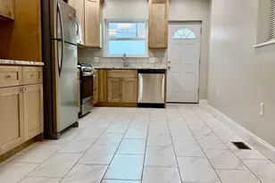 2126 S Iseminger St, Philadelphia, PA 19148 - Photo 5