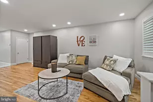2126 S Iseminger St, Philadelphia, PA 19148 - Photo 3