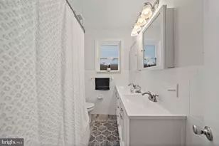 2126 S Iseminger St, Philadelphia, PA 19148 - Photo 17