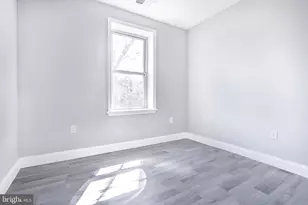 1927 S Norwood St, Philadelphia, PA 19145 - Photo 11