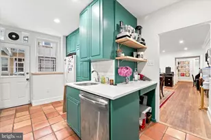 4625 Pine St, Philadelphia, PA 19143 - Photo 11