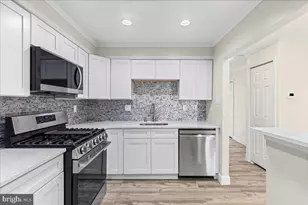 2717 Plover St, Philadelphia, PA 19153 - Photo 9