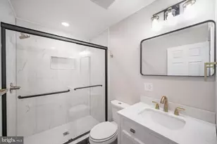 521 N Douglas St, Philadelphia, PA 19108 - Photo 19