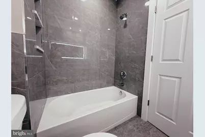 2720 W Thompson Street #UNIT F, Philadelphia, PA 19121 - Photo 5