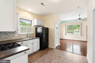929 Alburger Ave, Philadelphia, PA 19115 - Photo 29