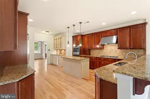 929 Alburger Ave, Philadelphia, PA 19115 - Photo 15