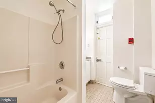 1510 Green St, Philadelphia, PA 19130 - Photo 25