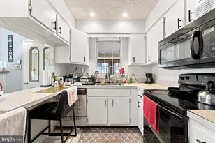 9209 Hegerman St, Philadelphia, PA 19114 - Photo 5
