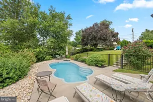 8733 Old Line Rd, Philadelphia, PA 19128 - Photo 31