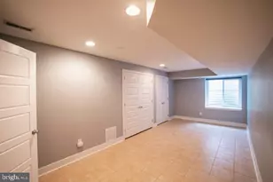1727 Annin St, Philadelphia, PA 19146 - Photo 13
