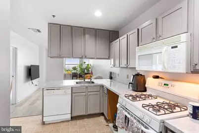 1100 Vine Street #1402, Philadelphia, PA 19107 - Photo 5