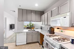 1100 Vine St, Philadelphia, PA 19107 - Photo 5