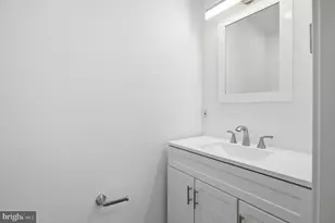 2162 E York St, Philadelphia, PA 19125 - Photo 11