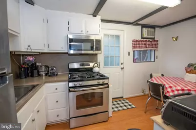 1715 S Iseminger Street, Philadelphia, PA 19148 - Photo 11