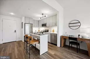 569 N 5th St, Philadelphia, PA 19123 - Photo 3