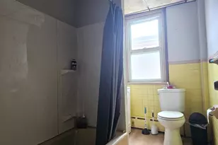 2046 S Bucknell St, Philadelphia, PA 19145 - Photo 11
