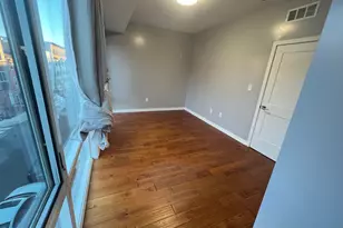 924 N 15th St, Philadelphia, PA 19130 - Photo 9