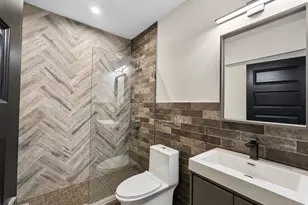519 N 38th St, Philadelphia, PA 19104 - Photo 23