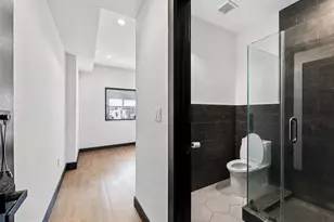 519 N 38th St, Philadelphia, PA 19104 - Photo 17