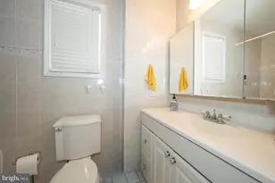 8910 Sylvia Ln, Philadelphia, PA 19115 - Photo 27