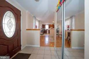 8910 Sylvia Ln, Philadelphia, PA 19115 - Photo 11