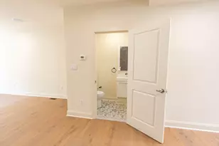 2018 S Garnet St, Philadelphia, PA 19145 - Photo 5