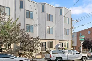 2225 Coral St, Philadelphia, PA 19125 - Photo 3