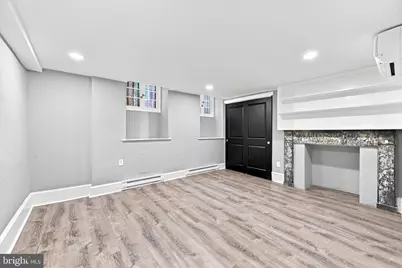 520 Spruce Street #RESIDENCE 1, Philadelphia, PA 19106 - Photo 23