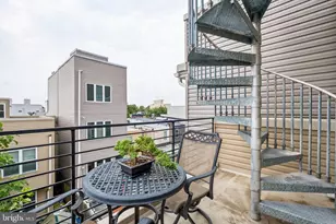 2220 Manton St, Philadelphia, PA 19146 - Photo 33