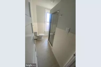 1142 S 11th Street #3RD FL, Philadelphia, PA 19147 - Photo 9