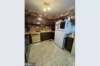 7904 Mars Place, Philadelphia, PA 19153 - Photo 9