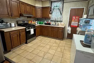 2221 Tasker St, Philadelphia, PA 19145 - Photo 13