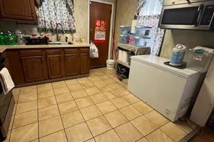 2221 Tasker St, Philadelphia, PA 19145 - Photo 15