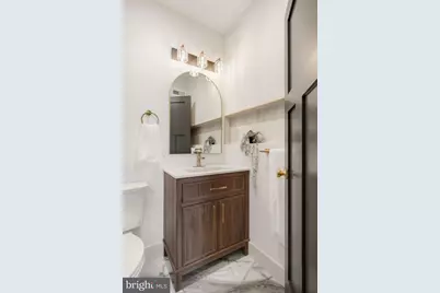 2431 9th Street S, Philadelphia, PA 19148 - Photo 45