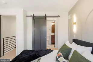 2431 9th Street S, Philadelphia, PA 19148 - Photo 39