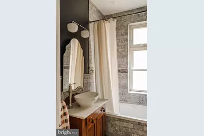 2521 Brown Street, Philadelphia, PA 19130 - Photo 41