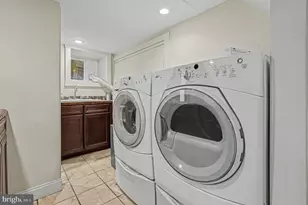 6935 Sherman St, Philadelphia, PA 19119 - Photo 35