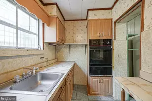 1249 S 24th St, Philadelphia, PA 19146 - Photo 13