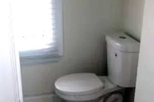 1228 N Myrtlewood St, Philadelphia, PA 19121 - Photo 7