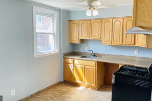 8136 Farnsworth St, Philadelphia, PA 19152 - Photo 11