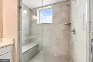 1428 S Leithgow Terrace, Philadelphia, PA 19147 - Photo 15