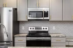 33 Letitia St, Philadelphia, PA 19106 - Photo 5