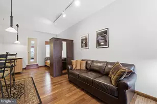 2110 South St, Philadelphia, PA 19146 - Photo 9
